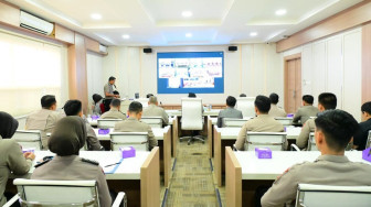 Pelatihan Public Speaking Call Center 110, Polda Jambi Tingkatkan Profesionalisme Pelayanan Publik